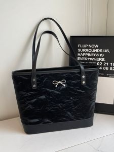 Black Texture Large Capacity Commuter Tote Bag Hard Bottom Single Shoulder Bag for Class And Travel Fashionable Versatile Bag