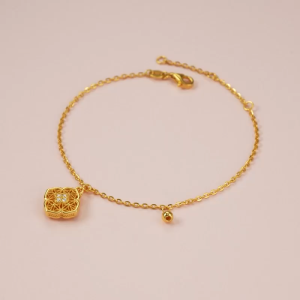Chow Sang Sang 周生生 999 24K Gold Cultural Blessings Auspicious Lock Ruyi Bracelet for Women 18cm 95553B