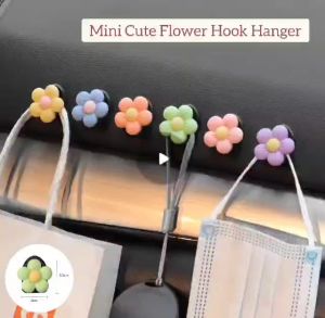 Car Hook Hanger Holder Hook Seat Hanging Strong Hook Cute Flower Back Seat Headrest Organizer Storage Dashboard Hook Organiser Clip Holder Car Interior Decoration Car Hook Hanger Accessories Axia Myvi Saga Persona bezza aruz viva kenari kelisa alza x50
