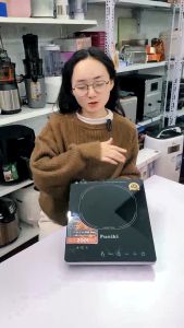 Bếp điện từ cảm ứng Hòa Phát Funiki HSD8136 - tặng kèm nồi lẩu - Hàng chính hãng bảo hành 14 tháng