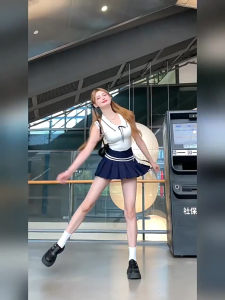 GAKKI เสื้อกั๊กกระชับสัดส่วนสไตล์พรีปปี้ผู้หญิง เสื้อกั๊กไหมพรมผู้หญิง ฟรีไซส์ รุ่น MX078#