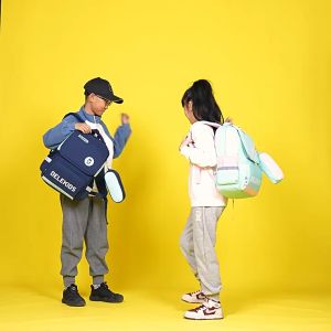 Balo học sinh tiểu học siêu nhẹ chống gù chống nước cao cấp phong cách mới