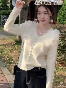 Korean Style Long Sleeve Knitted Top V-Neck Lace Petal Splicing Womens Fashionable Versatile Spring Autumn New Arrival