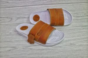 Sandal kulit slip on selop pria elegan