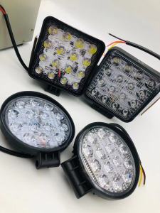 ไฟสปอร์ตไลท์แสงสีขาว Noflash/flash สำหรับรถมอเตอร์ไซค์ รถยนต์ รถบรรทุก รถสิบล้อ เหลี่ยม/กลม 1ชิ้น SPL-PSD