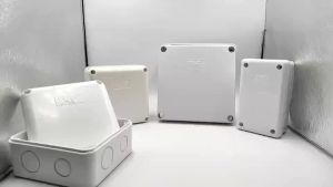 Box บล็อกกันน้ำ คละเเบบ กล่องลอยพลาสติก กล่องกันน้ำ ขนาด 2x4 4x4 6x6นิ้ว 1กล่อง แข็งแรง ทนทาน รุ่นขายดี