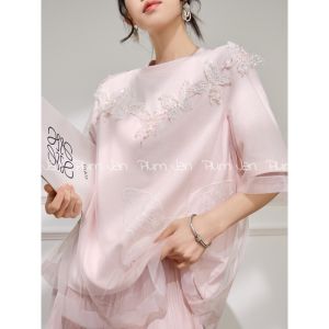 PlumJan | Áo Thun Mẫu Đôi Gỗ Mỏng Cổ Tròn Tay Ngắn 3D Bướm Màu Hồng Cao Cấp
