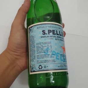 Nước khoáng thiên nhiên hiệu Sanpellegrino có ga 750ml nhập khẩu Italia