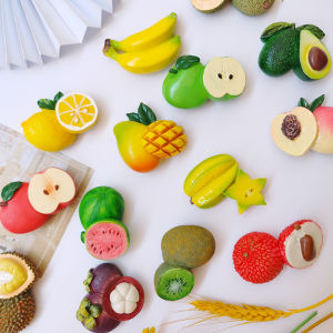 Emulational Fruit 2024 New Arrival Refrigerator Magnets Resin 3D Three-Dimensional Creativity Decorative Cute Magnetic Paste Accessories Props Candy Toy