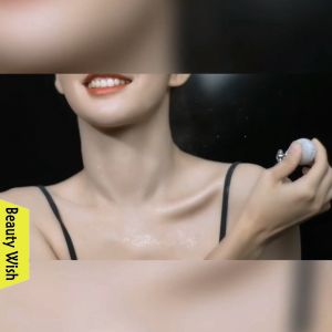 Highlight Powder Spray High Gloss Glitter Powder Spray Shimmer Powder Makeup for Concert Highlighter