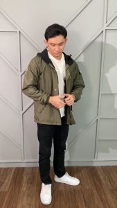 Jaket Pria Jaket Semi Parka Taslan Waterproof Jaket Parasut Hoodie Simple Hoxer Hitam