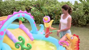 INTEX 57135 Dinosaur Water Jet Slide Inflatable Pool Paddling Pool Childrens Family Swimming Pool Inflatable Swimming Pool Baby Swimming Pool 302×229×112CM