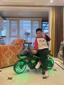 Childrens Electric Motor Rechargeable Kawasaki H2R Mule Cart 3- 8 Years Old Oversized Male and Female Baby Can Sit for Two People