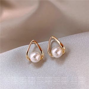 Minimalist Korean Japanese Style Fashionable Versatile Earrings Design Elegant Simple Personality Ear Jewelry Geometric Pattern for Women