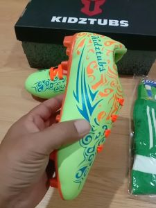 KIDZTUBS Sepatu Bola Anak Laki Laki Size 28 29 30 31 32 33 34 35 36 37 KDZ1637120324