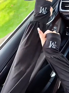 NEW M-BOY ปักผ้า ปลอกแขนกันแดด 1คู่ ป้องกันแสง UV 99% ผ้าดี สวมใส่สบาย free size