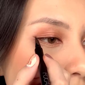 FOCALLURE Tahan Air Black Liquid Eyeliner Pensil - Makeup / Eyeliner BPOM FA13