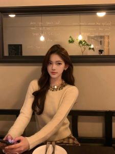 White Sequin French Style Knitwear Womens Autumn Pure Desire Style Temperament Small Size Silm Slim Looking All-Matching Long Sleeve Top