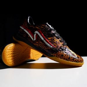 Oxwell Nisaetus - Sepatu Futsal Pria Dewasa Brand Lokal Berkualitas Hitam Gold