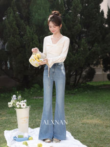 Quần Jeans Chân Dài Form Thẳng Ôm Slight Flare Màu Xanh Nhạt
