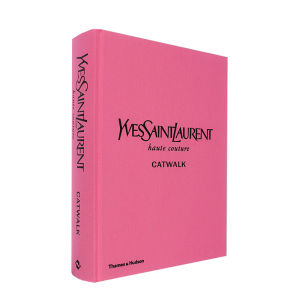 Yves Saint Laurent แคทวอล์ก: คอลเลคชั่น Haute Couture 1962-2002/Anglais Hardcover โดย BOLTON ANDREW หนังสือภาษาอังกฤษดั้งเดิม