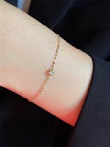 สร้อยข้อมือเหล็กไทเทเนียมล้างทําความสะอาดได้พร้อมเพชรประกายเดี่ยว เรียบง่าย บุคลิกภาพแฟชั่นระดับไฮเอนด์ที่เรียบง่าย Ins Micro-set สไตล์เย็น