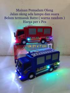 Mainan Mobil Pemadam Kebakaran Besar