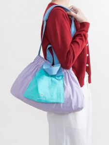 สีลูกอมกระเป๋าช้อปสตรีกระเป๋าไนลอนแฟชั่นกระเป๋ากระเป๋าใส่เงินจุได้เยอะสะพายไหล่สำหรับช้อปปิ้งประจำวัน