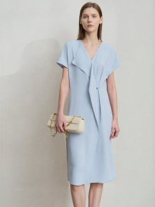 AMII | V-Neck Asymmetrical Ruffle Cooling Dress