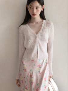 Cantonstory | Pink V-Neck Short Thin Long-Sleeve Knit Cardigan