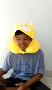 Bantal Leher Travel Hoodie Alba Sol Hooded Dewasa Bantal Kantor Mobil Pesawat Bantal Leher Kancing Bantal Peyangga Leher Busa Halus