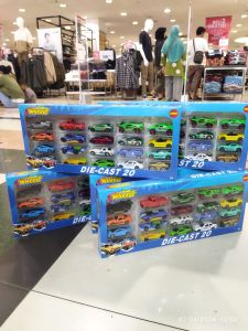 Promo Diecast hotwheel metal alloy terbaru 1 set 20 Pcs bahan besi