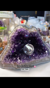 帝皇紫水晶钱洞|Imperial Amethyst Geode 高贵深紫 · 聚财之眼 👁🗨✨ free clear quartz sphere 内藏一颗炫彩白水晶球 🌈
