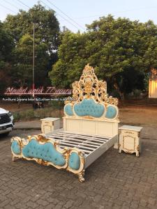 Dipan ukir / Dipan sultan / Dipan ukir jepara /Wooden bed / Teak bed
