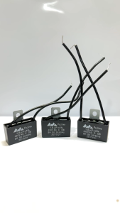 คาปาซิเตอร์ 1.5/450 สี่เหลี่ยมแบบสาย