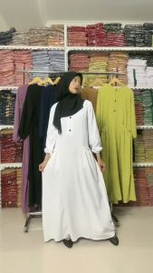 CIKA DRESS BAJU GAMIS CRINKLE M L XL\\n\\n Apa Itu Baju Gamis Crinkle CIKA?\\n\\nBaju gamis crinkle CIKA adalah pakaian tradisional wanita yang terbuat dari bahan crinkle, yang memiliki tekstur unik dan elegan. Baju gamis ini dirancang dengan desain modern yang menjadikannya pilihan populer bagi para wanita yang mencari kenyamanan dan gaya dalam satu paket.\\n\\n Kelebihan Bahan Gamis Crinkle CIKA\\n\\nBahan crinkle CIKA memiliki beberapa kelebihan yang membuatnya menjadi pilihan yang sangat baik untuk baju gamis:\\n\\n- **Kenyamanan**: Bahan crinkle CIKA sangat lembut dan nyaman dipakai, sehingga cocok untuk dikenakan sepanjang hari.\\n\\n- **Elegan**: Tekstur crinkle memberikan tampilan yang unik dan elegan, membuat baju gamis ini menjadi pilihan yang tepat untuk berbagai acara.\\n\\n- **Praktis**: Bahan crinkle CIKA mudah dirawat dan tidak mudah kusut, sehingga sangat cocok untuk dikenakan sehari-hari.\\n\\n Desain Gamis Modern CIKA\\n\\nDesain gamis modern CIKA dirancang dengan perhatian detail yang tinggi, sehingga memberikan tampilan yang modis dan elegan. Beberapa fitur desain yang ditawarkan oleh gamis CIKA antara lain:\\n\\n- **Model Longgar**: Model longgar yang cocok untuk berbagai bentuk tubuh, memberikan rasa nyaman dan fleksibilitas.\\n\\n- **Warna-warna Menarik**: CIKA menawarkan berbagai warna yang menarik dan trendi, sehingga Anda dapat memilih warna yang sesuai dengan kepribadian Anda.\\n\\n- **Harga Terjangkau**: CIKA menyediakan pilihan gamis dengan harga terjangkau, sehingga Anda dapat menikmati gaya modern tanpa menguras kantong.\\n\\n Mengapa Memilih Baju Gamis Crinkle CIKA?\\n\\nAda beberapa alasan mengapa Anda harus memilih baju gamis crinkle CIKA:\\n\\n Kenyamanan Bahan Gamis Crinkle CIKA\\n\\nBahan crinkle CIKA sangat lembut dan nyaman dipakai, sehingga membuat baju gamis ini menjadi pilihan yang tepat untuk dikenakan sepanjang hari.\\n\\n Ukuran M L XL Gamis CIKA\\n\\nCIKA menyediakan berbagai ukuran, mulai dari M hingga XL, sehingga Anda dapat menemukan ukuran yang pas untuk tubuh Anda.\\n\\n Cara Memilih Ukuran yang Tepat untuk Baju Gamis Crinkle CIKA\\n\\nMemilih ukuran yang tepat untuk baju gamis crinkle CIKA sangat penting untuk mendapatkan hasil yang optimal. Berikut adalah beberapa tips untuk memilih ukuran yang tepat:\\n\\n Panduan Ukuran M L XL Gamis CIKA\\n\\nCIKA menyediakan panduan ukuran yang dapat Anda gunakan sebagai referensi untuk memilih ukuran yang tepat. Panduan ukuran ini mencakup berbagai ukuran, mulai dari M hingga XL.\\n\\n Tips Memilih Baju Gamis Crinkle CIKA yang Nyaman\\n\\nBerikut adalah beberapa tips untuk memilih baju gamis crinkle CIKA yang nyaman:\\n\\n- **Perhatikan Bahan**: Pilih baju gamis crinkle CIKA yang terbuat dari bahan berkualitas tinggi untuk mendapatkan kenyamanan maksimal.\\n\\n- **Cek Ukuran**: Pastikan ukuran yang Anda pilih cocok dengan tubuh Anda untuk mendapatkan hasil yang optimal.\\n\\n- **Perhatikan Desain**: Pilih baju gamis crinkle CIKA dengan desain yang sesuai dengan kepribadian Anda dan gaya yang ingin Anda tampilkan.\\n\\nDengan memilih baju gamis crinkle CIKA, Anda dapat menikmati kenyamanan dan gaya dalam satu paket. CIKA menawarkan berbagai pilihan warna, ukuran, dan desain yang dapat disesuaikan dengan kebutuhan Anda. Jadi, jangan ragu untuk mencoba baju gamis crinkle CIKA dan rasakan sendiri kenyamanannya!\n}