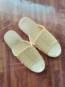 Dép ong thái xịn màu vàng hàng loại 1 mềm xốp đi êm chân