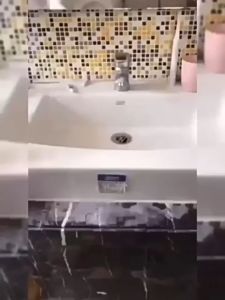 2025 Tile Cleaner🧴10 tahun punya stain pun boleh hilang 500ml Tiles Cleaner 99.9% kuman.mati Clean+Disinfect satu kali settie! Floor Cleaner Stain Remover Pencuci Lantai Pembersih Jubin Heavy Duty Cleaner Mozek Cleaner Kitchen Cleaner 瓷砖清洁剂 强力去污