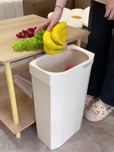 Large Square Uncovered Plastic Bin 25L