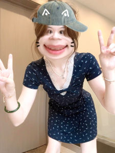 QINWEIYU | French Lace Blue Floral Short Dress Womens Summer Slimming Waist Cinched A-Line Skirt Sweet Style Pure Color V-neck Dress