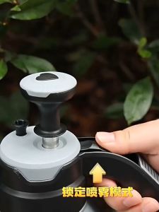 2L Upgraded Metal Foam Sprayer Watering Can Spray Kettle with Pressure Relief Valve