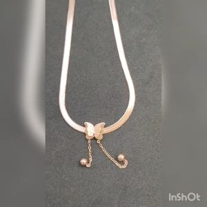 KALUNG TITANIUM WANITA MODEL GEPENG LIONTIN KUPU PERHIASAN WANITA BAHAN TITANIUM