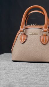 SHANGNCO Tas Selempang Wanita Sling Bag Kecil & Tas Bahu Shoulder Bag - Honey Sophie Nebuline