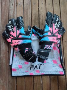 Sarung tangan kiper Fat praxi bleck pinx terbaru terlaris buat dewasa anak anak lengket
