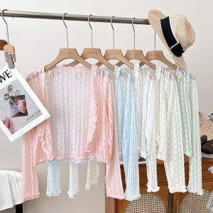 Womens Summer New Lace Short-Sleeve Crop Top with Hollow Hook Design for Sun Protection and Air Conditioning