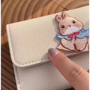 Miếng Dán Thêu Hình Thỏ Tinh Xảo Tự Dính 3D Thân Thiện Với Môi Trường Chất Liệu Rayon Dùng Trang Trí Quần Áo Thủ Công Dễ Thương Kèm Hộp Đựng.