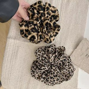 เส้นยางรัดผมลายเสือดาวขนาดใหญ่สไตล์ย้อนยุค เส้นยางรัดผมหนังสำหรับผู้หญิง ทรงเรขาคณิต เครื่องประดับแฟชั่น