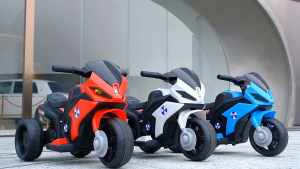 Xe máy điện cho trẻ em 1-4 tuổi có bàn đạp ga có đèn XM2688