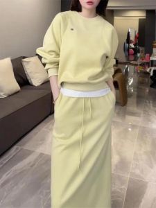 Spring 2025 Womens Sweatshirt Skirt Set Casual Slimming Fashionable Two-Piece Korean Style Long Sleeve round Neck Ensemble