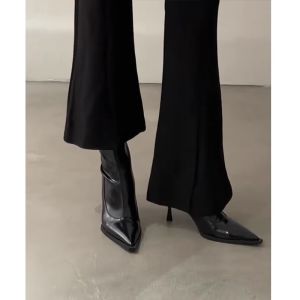 รุ่นหนังแกะ! รองเท้าบูทข้อสั้นส้นสูงเรียบหรูสไตล์ฝรั่งเศสรองเท้าบูทหัวแหลมส้นเข็มใส่แล้วดูผอมๆสำหรับผู้หญิงรองเท้าบูทผ้ายืดหนังนิ่มเรียบหรูสำหรับคนกลุ่มหนึ่ง